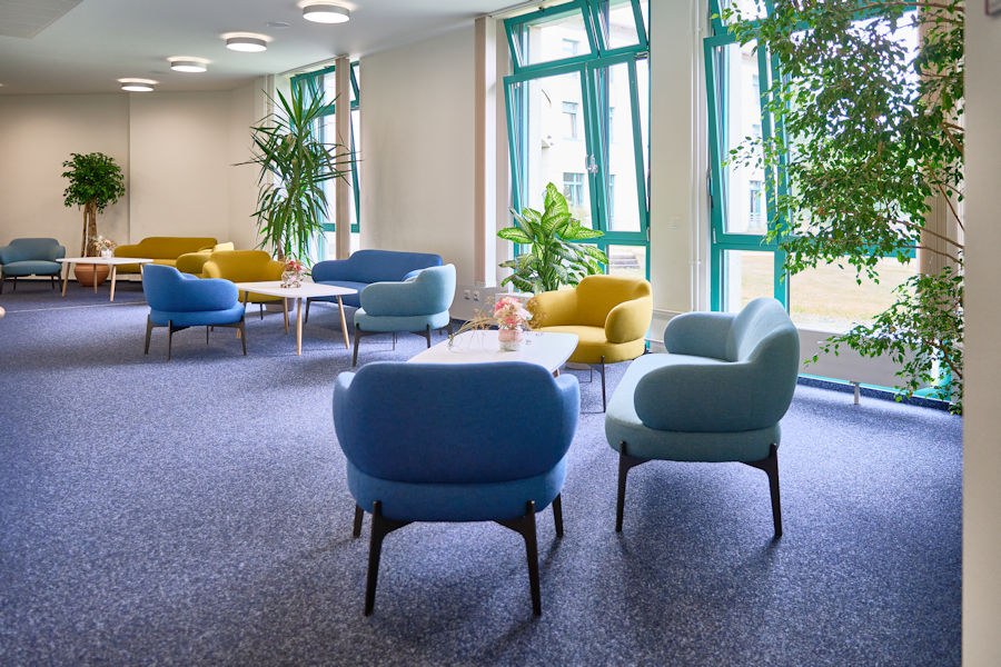 Moderne Sitzmöglichkeiten Moderne Sitzmöglichkeiten